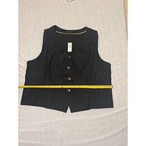 Women’s NWT Talbots Vest Size 16 100% Wool Black With Tan Stripe